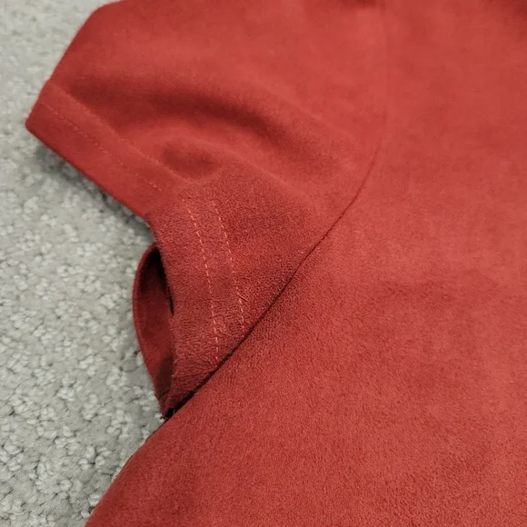 Design Lab Small Suede Short Sleeve Blouse Top Rusty Red Burgundy Lasercut - Picture 4 of 8
